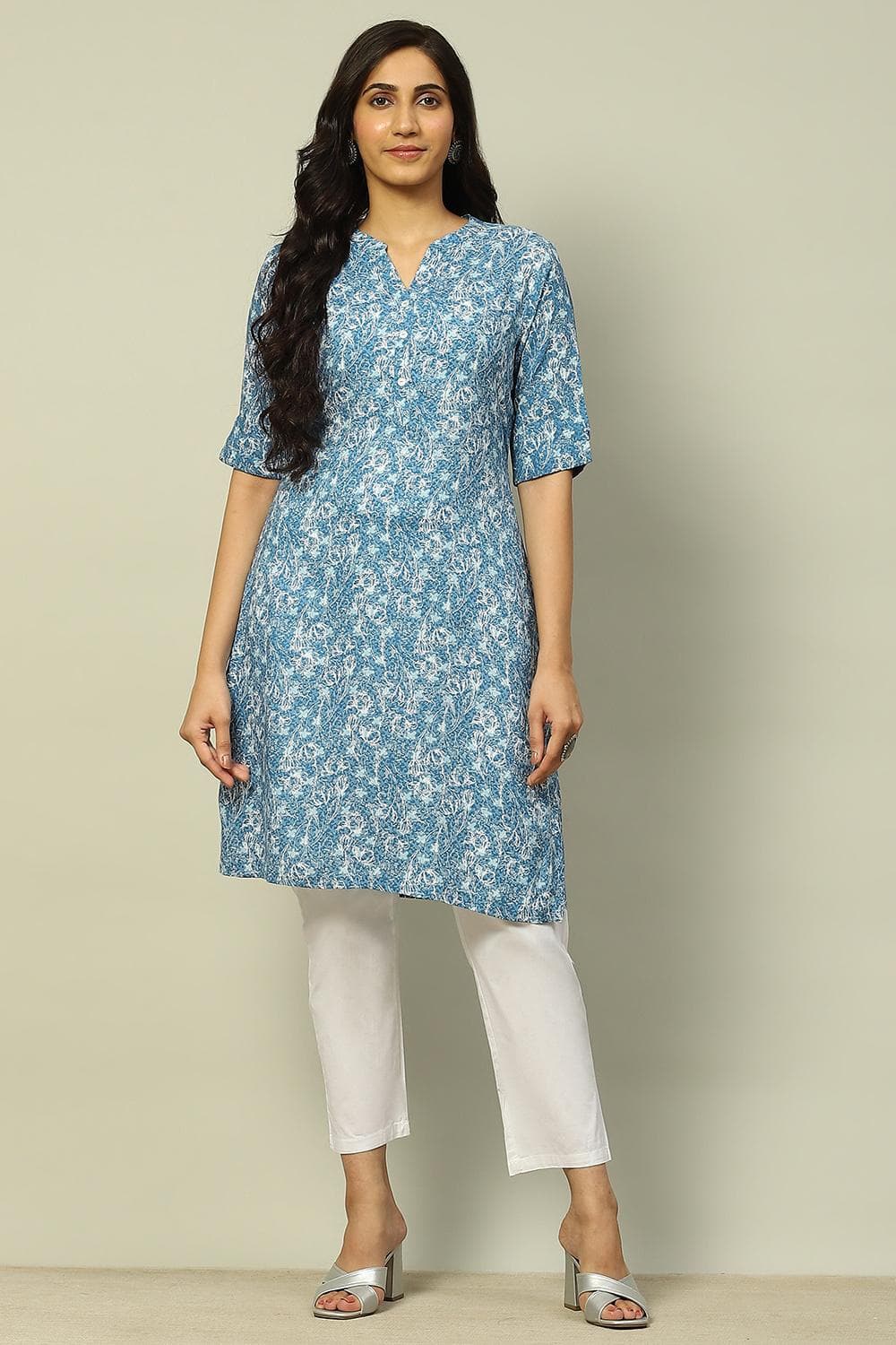 Ayli Women's Floral Printed Straight Kurti